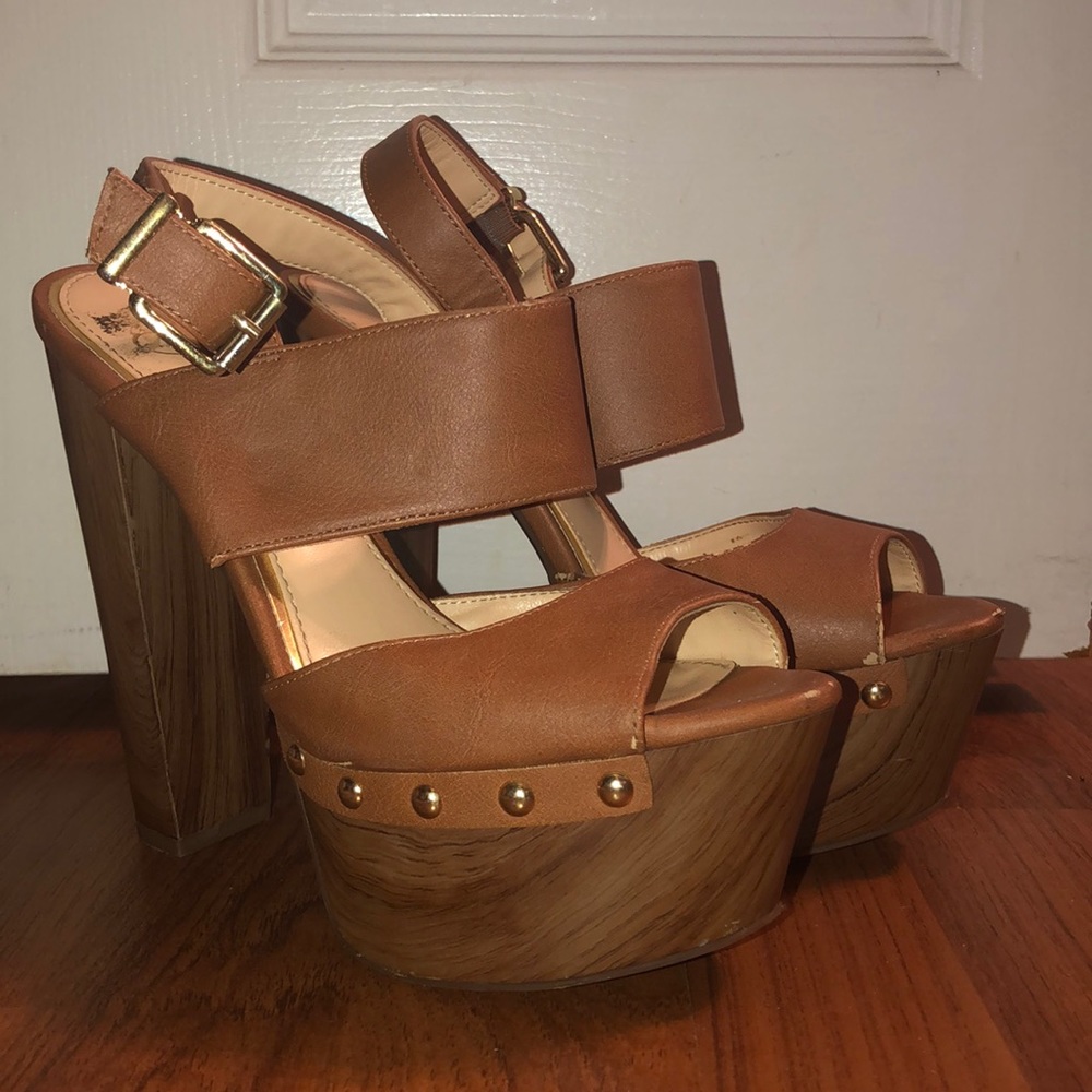 Jessica Simpson wood heels